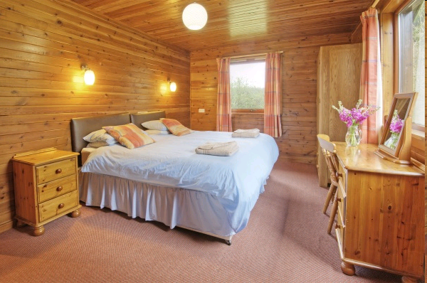 Calvert Kielder Lodges - bedroom